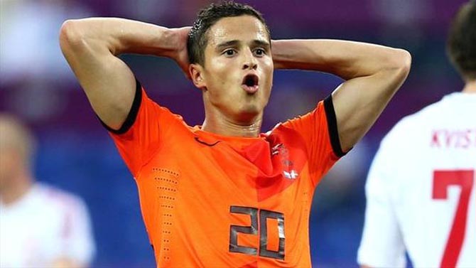 Lille muốn mua Afellay